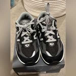 New Balance 990v6 (Toddler 9)